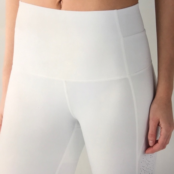 Lululemon White Beyond Boundaries - Picture 4 of 8